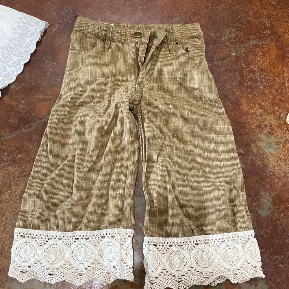 Size 4 Persnickety pants